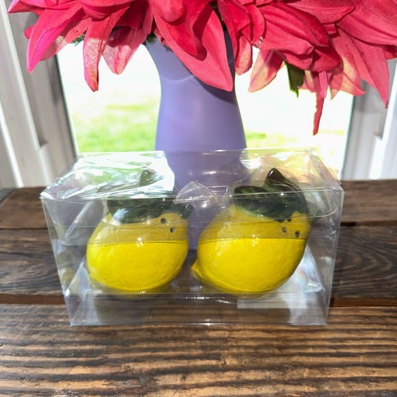 Lemon Salt and Pepper Shakers New with Tag - Picture 7 of 10